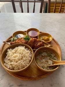 シンガポール 海南鶏飯 水道橋店