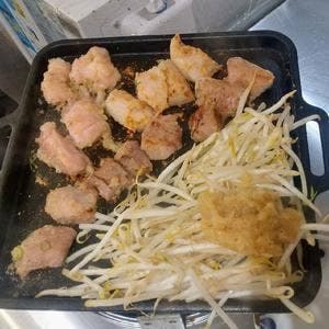 ホルモンごえん 野毛店