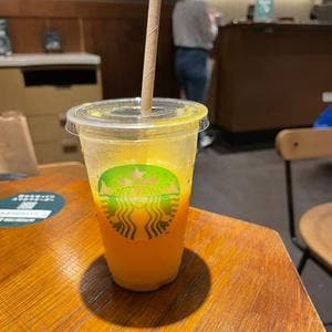 スターバックス コーヒー 表参道神宮前4丁目店