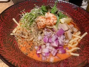 まぜそば・餃子・杏仁パフェ KING NOODLE