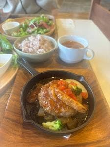 SuKuSuKu CAFE