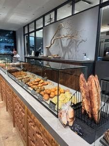 EARTH BAKERY & CAFE