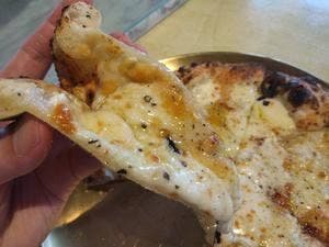 ヨロシク ピッツァ