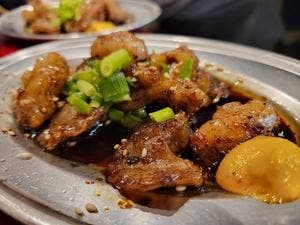 ホルモン 鉄板焼き なかや商店