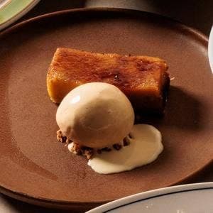 ビストロ ブルーキッチン&ボトルズ