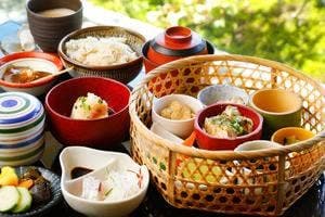 日本料理 わらびの森