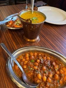 デヴィ・インディア