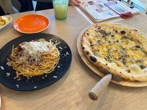 ピザとハムと時々ワイン ボンジョルノ食堂 水戸北口店