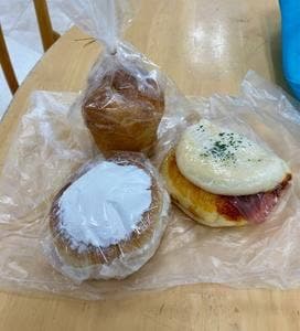 ベーカリー グランシャリオ 長都店