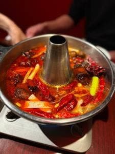 麻辣火鍋専門店 越智