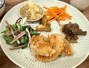 おひるごはんカフェ taom