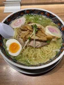 函館麺厨房 あじさい 新千歳空港店