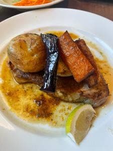 100本のスプーン 東京都現代美術館内