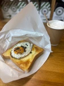 築地ペッパーズカフェ