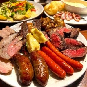 夜景 シュラスコ食べ放題 シュラスコテーブル 梅田店