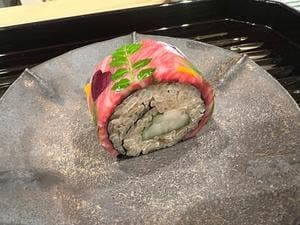 肉割烹 よし田