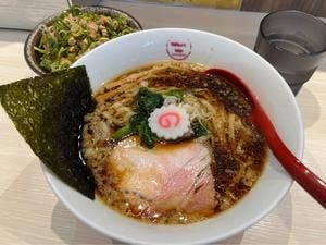 横浜中華そば 維新商店 みなとみらい店