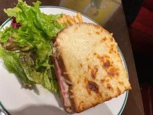 AUX BACCHANALES 博多