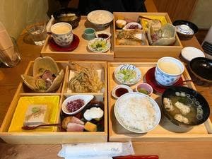 食堂カフェ はるとなつ