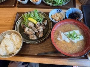 焼き魚屋 直井