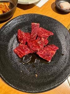ホルモン焼肉 富や