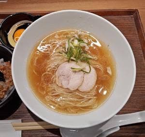 らぁ麺 めだか堂