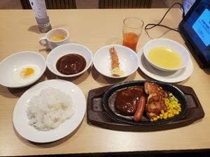 ガスト 浜金谷店