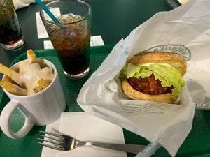 ラッキーピエロ 人見店