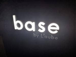 base by L'aube