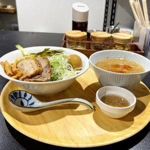 ラーメン 鈴や
