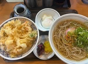 うどんウエスト 白山店