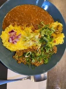 カレー神戸いんどくん