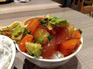 丼と魚LEE 心斎橋OPA店