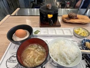 ハンバー牛定食 トラブミート