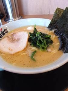 横浜家系ラーメン 町田商店 川越インター店