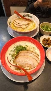 博多長浜ラーメン まる長 鶴見緑店