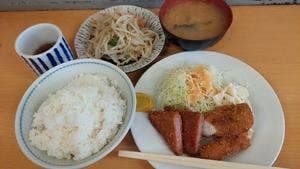 三河屋食堂