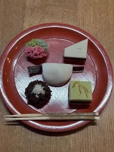 京菓子司 亀広良