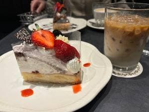 ラ・メゾン アンソレイユターブル 中日ビル店