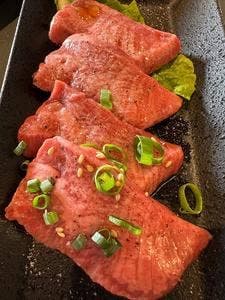 炭火焼肉 ひまわり亭