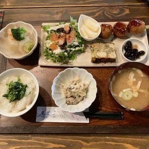 繭蔵