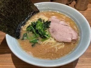 横浜ラーメン渡来武 総本店