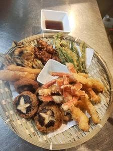 春秋IZAKAYA