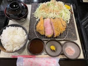 大和とんかつ八重櫻