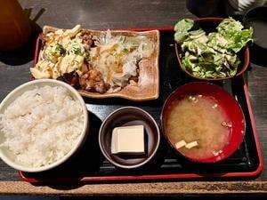 上野アメ横のひもの屋