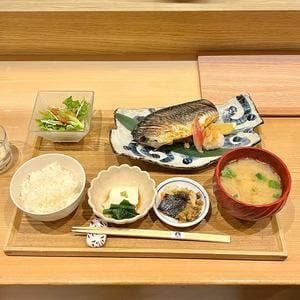 割烹ダイニング 波里