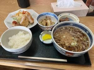 たぬきや食堂