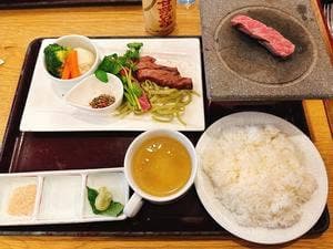 カフェ&レストラン キャニーズ