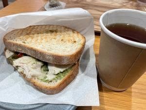 STORY CAFE 有隣堂キュービックプラザ新横浜店