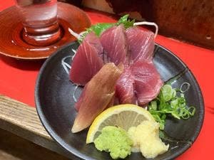 シ酉角刀牛